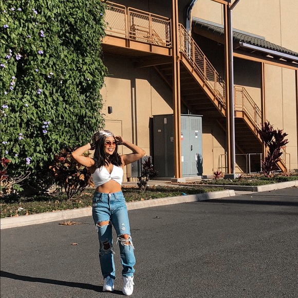 Meet your Posher ❤️ - Picture 2 of 4